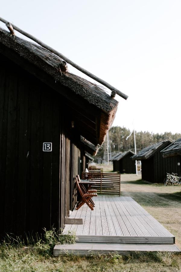 Peterzens Boathouse Villa Laupunen Bagian luar foto